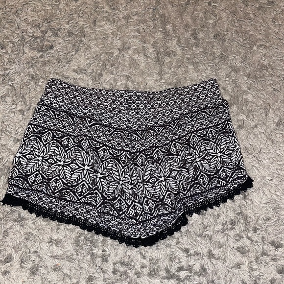 Printed Shorts - Picture 2 of 2